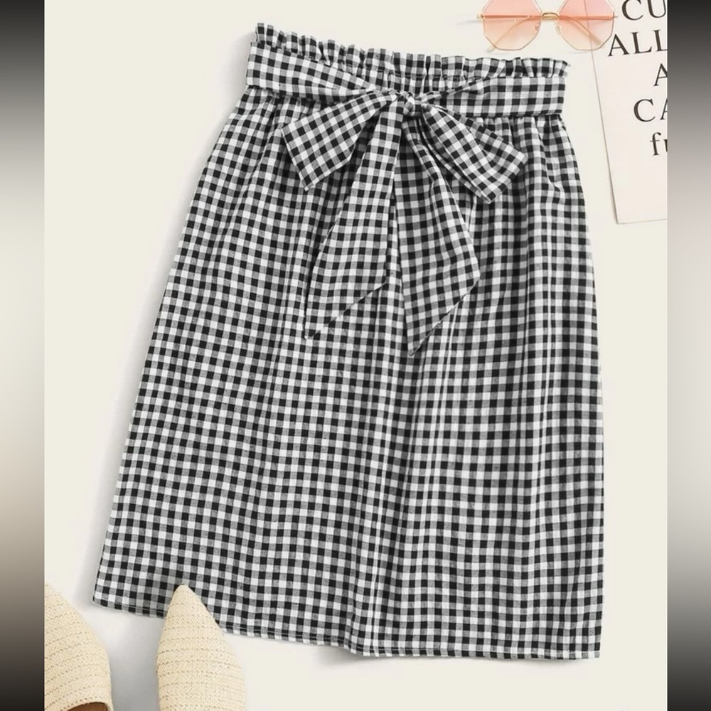Paperbag Waist Belted Skirt size medium